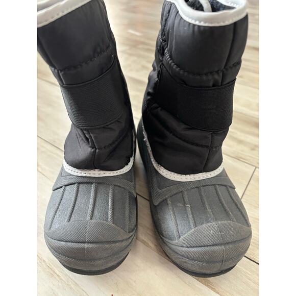 Cat & Jack Boots Little Boy 10 Black Gray Snow Water Proof Thermolite Winter - Picture 2 of 6